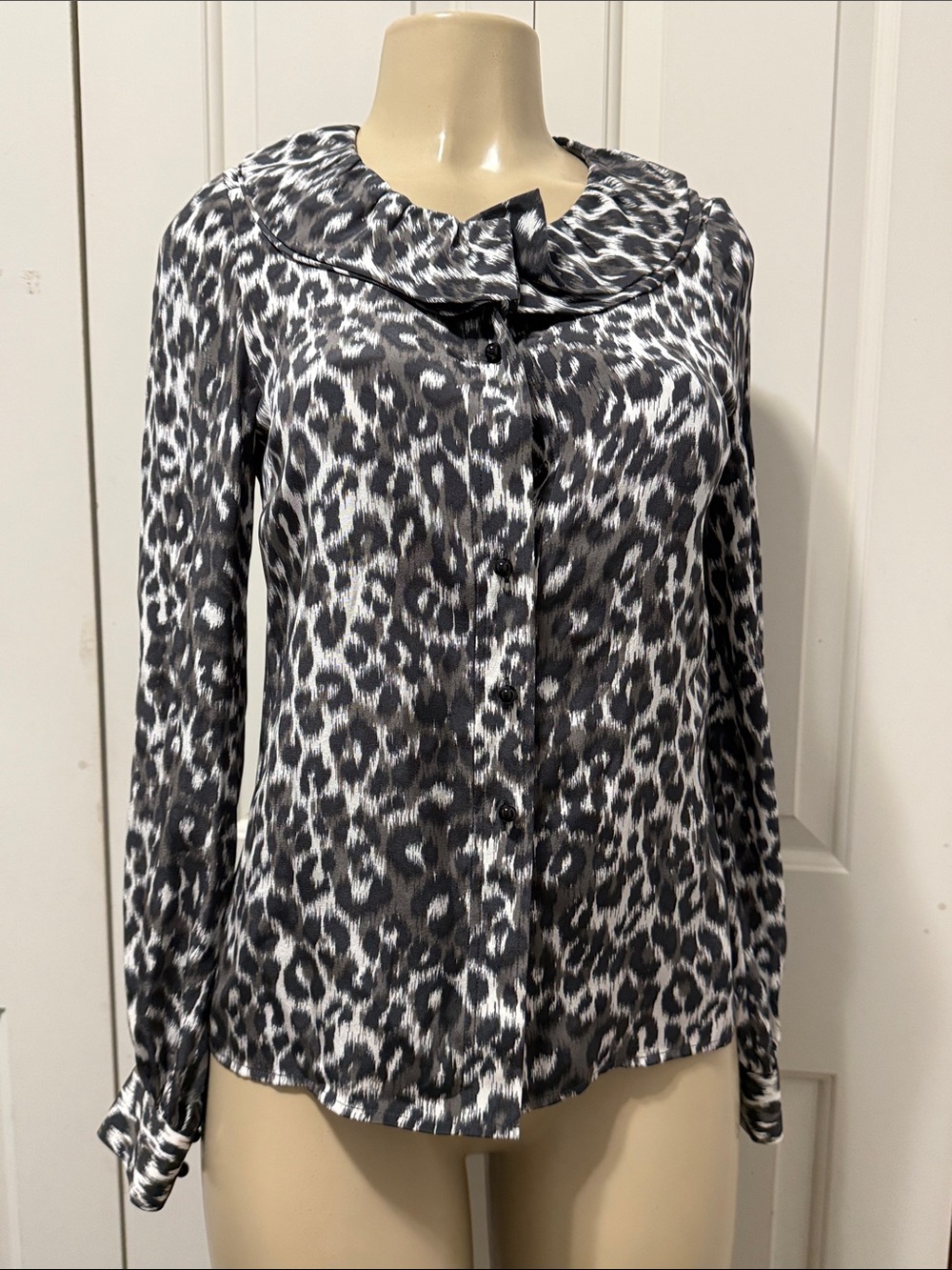 kate spade Gray & White Ikat Print Blouse  100 0/0 Silk